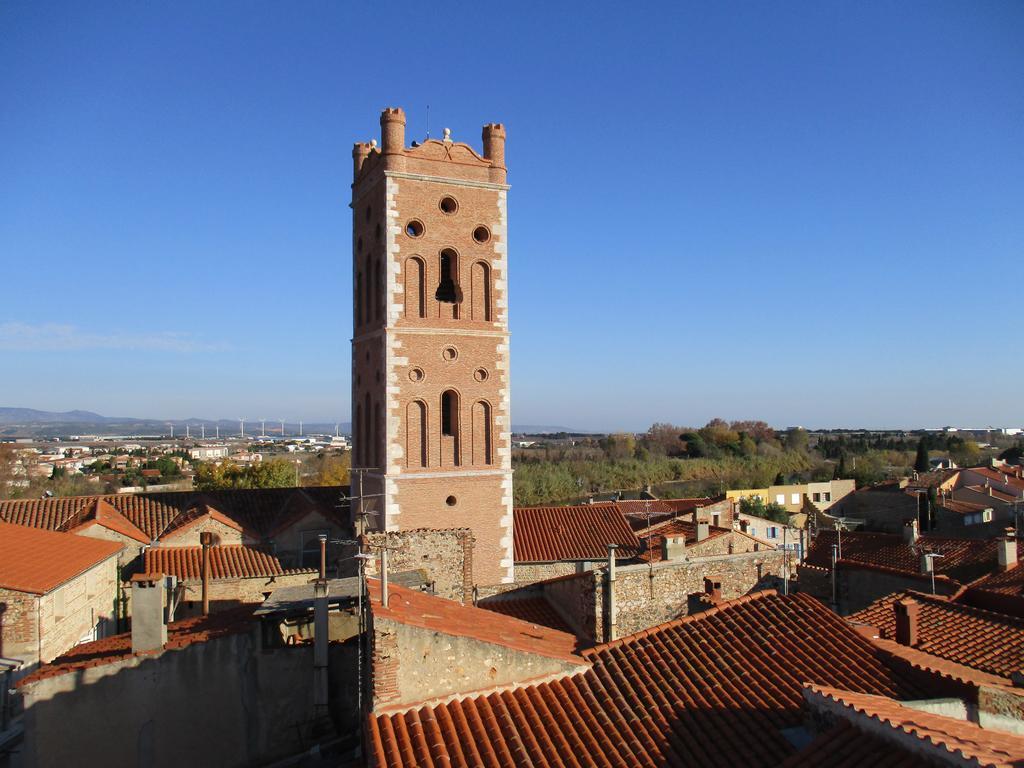 Le Presbytere Bed & Breakfast Rivesaltes Oda fotoğraf