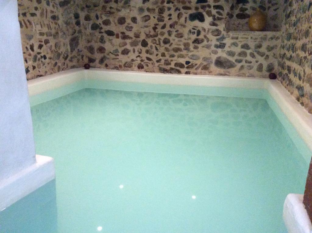 Le Presbytere Bed & Breakfast Rivesaltes Dış mekan fotoğraf